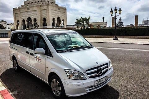 Privater Transfer von Chefchaouen zum Flughafen Casablanca