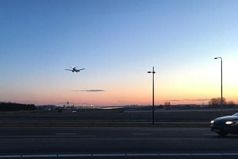 Privat avgangstransport fra Amsterdam til Schiphol lufthavn (AMS)