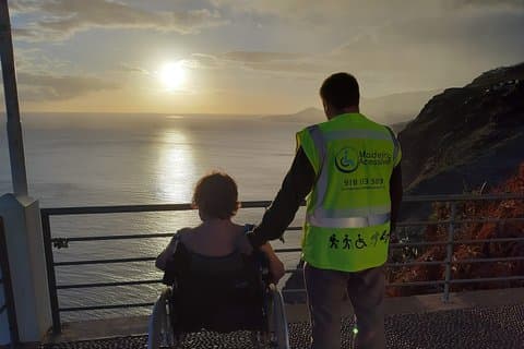 Rollstuhl Handicap-Tour Privater Sonnenaufgang