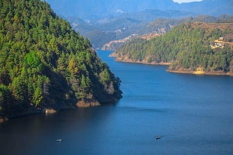 Chitlang Markhu guidet vandreture og overnatningstur