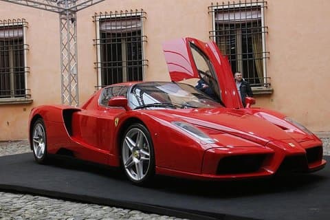 Transfer Venedig - Florenz, Zwischenstopp Ferrari Museum, Balsamico-Essigland