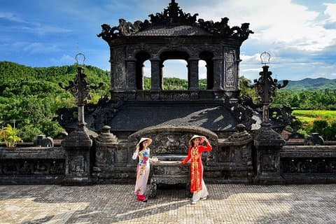 Visite en petit groupe de la ville impériale de Hue et du col de Hai Van au départ de Da Nang - Journée complète