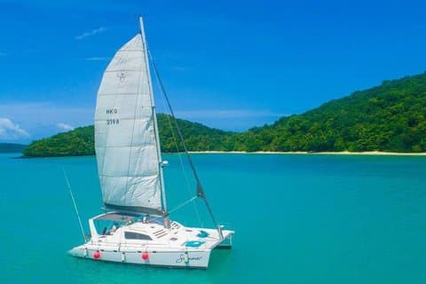 Charter di yacht di lusso a Coral, Racha e Maithon Island per 45 persone da Phuket