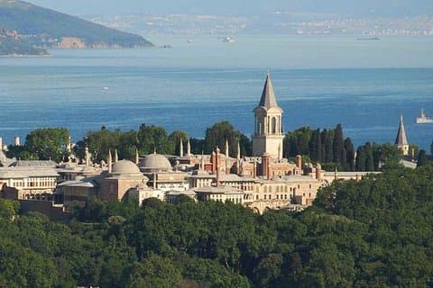 Skip the Line:イスタンブールのSüleymaniyeMosqueとCeramics Workshopを含むTopkapi Palace