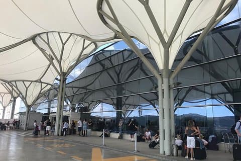 Private transfer from Makarska, Brela,Baska Voda to Split airport