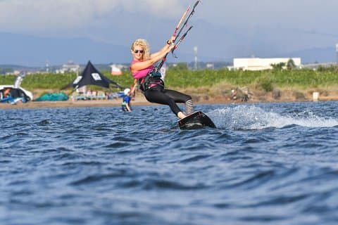 Kitesurfing og windsurfing på Sicilia i Lo Stagnone-lagunen