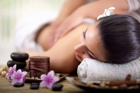 120 minutos Massagem relaxante de corpo inteiro + massagem na cabeça + massagem nos pés para casais