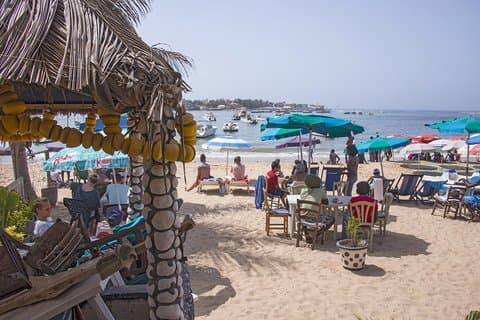 Visita all'isola di Ngor