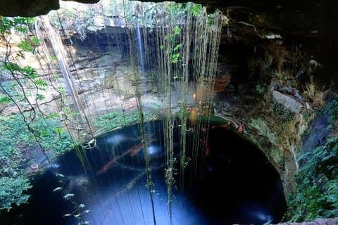 Aventure de luxe ! 2 cénotes sacrés, Chichen Itza et Valladolid depuis la ville de Tulum