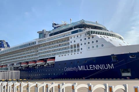 Privétransfers tussen de haven van Tianjin en hotels in Peking