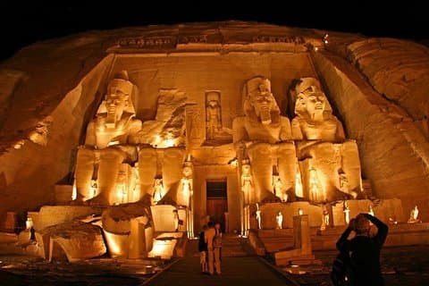 4 dages Nile Cruise luxor/Aswan/ +1 dag cairo, minimum 2 personer