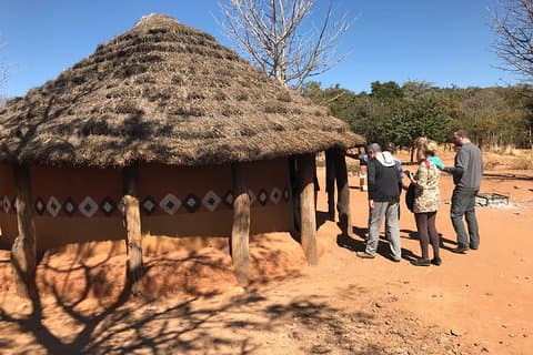 Tour privato dello Zimbabwe rurale da Victoria Falls