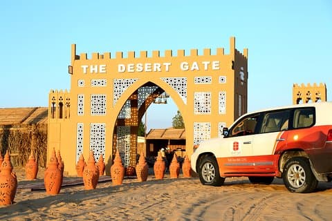Abu Dhabi Afternoon Desert Safari en BBQ Dinner