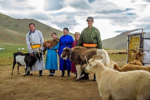 15 dagars västra Mongoliet expedition - sjöar, berg och nomader