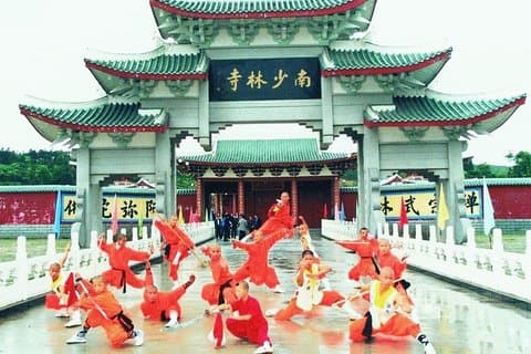 Privat dagstur for at besøge det sydlige Shaolin-tempel og Meizhou-øen fra Xiamen