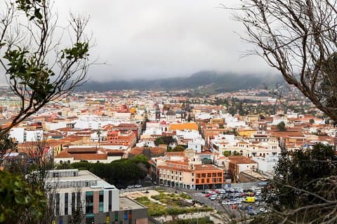 Tour privato di 4 ore a La Laguna, patrimonio dell'UNESCO, da Tenerife con autista / guida