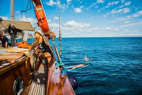 Tour of the island of Ischia in schooner