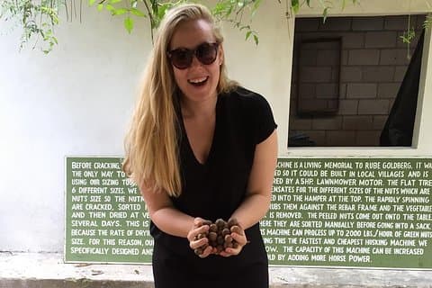 Macadamia Farm & Gesichtsmassage + Antigua Guatemala Private Tour