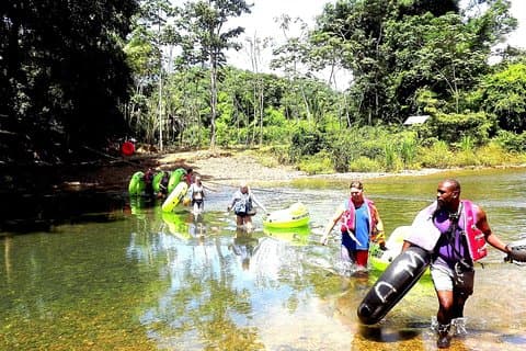 Privat Xunantunich Maya og Cave Tubing Shore Excursion Adventure Tour