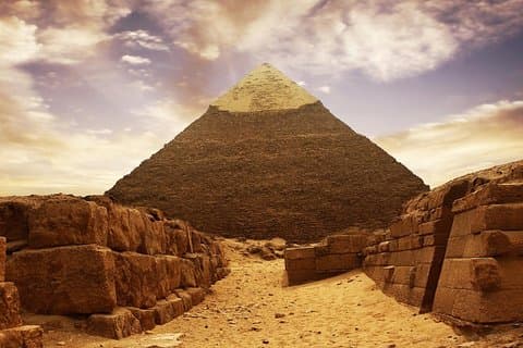 Van Hurghada: Cairo 2-daagse tour incl. Vluchten en hotel