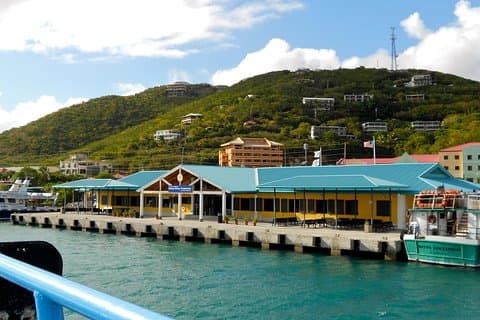Paradise Taxi & Tours USVI - St. Thomas - Transferência do aeroporto para Red Hook Ferry