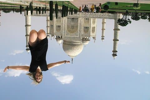 Tour di Taj Mahal e Agra di un'intera giornata da Delhi in treno espresso