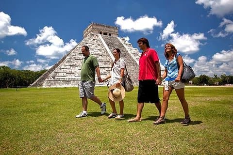 Oppdag magien i Chichén Itzá, den hellige cenote og Valladolid