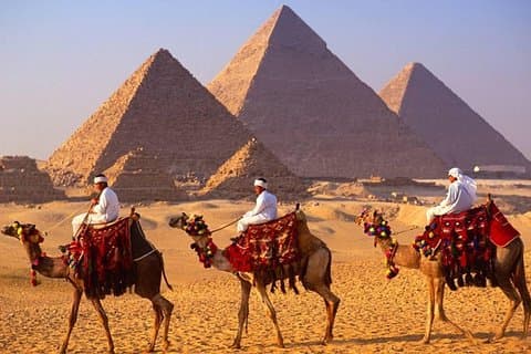 Visite des pyramides de Gizeh et du musée égyptien