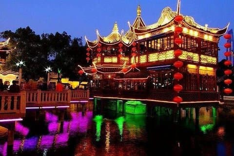 Half day Private Customized Shanghai City Highlights with Night River Cruise