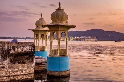 Journée complète privée Udaipur Trois roues Tuk Tuk Sightseeing