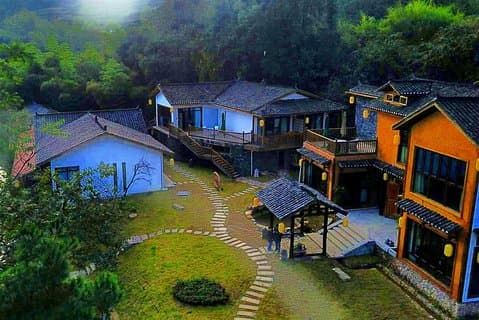 Excursão de 4 dias em Zhangjiajie com ponte de vidro (Mountain & Lake View Hotel)