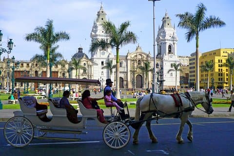 Lima City Tour. Pre-spansktalende, kolonial og moderne turné.