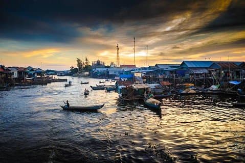 Privétour met de auto Drijvend dorp Kompong Phluk