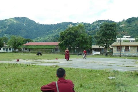Excursão ao Campo de Refugiados Tibetanos de Meio Dia em Pokhara