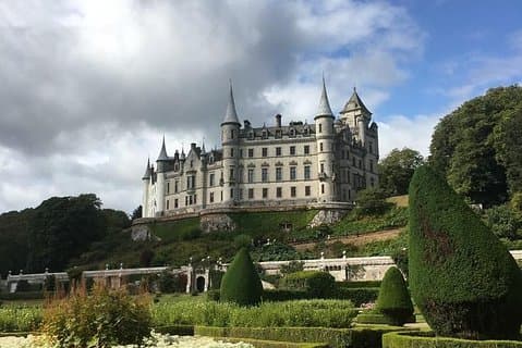 Se fantastisk Dunrobin Castle og smake "Scotlands Water of Life"
