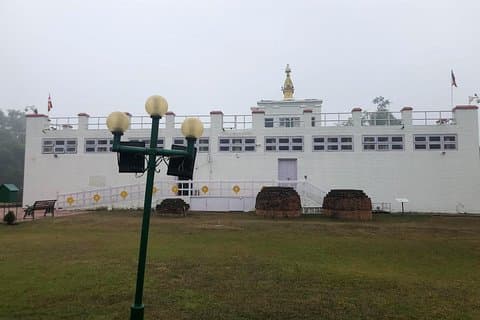 4 dagar Lumbini Buddhist Circuit Tour från Kathmandu