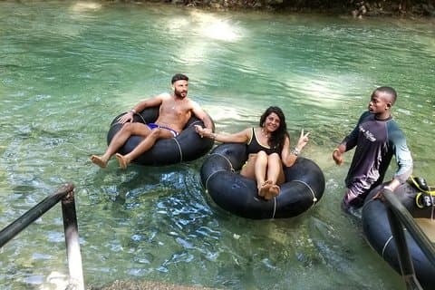 Dunn's River Falls, River Tubing en paardrijden met vervoer