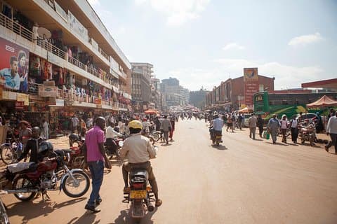 2 dager Kampala-Entebbe bytur