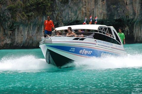 Superfast Transfer from Krabi to Koh Phi Phi by Arisa Speed Boat
