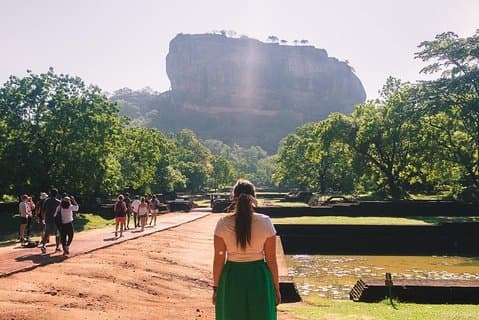 Excursão diurna a Sigiriya e Dambulla saindo de Colombo (tudo incluído)