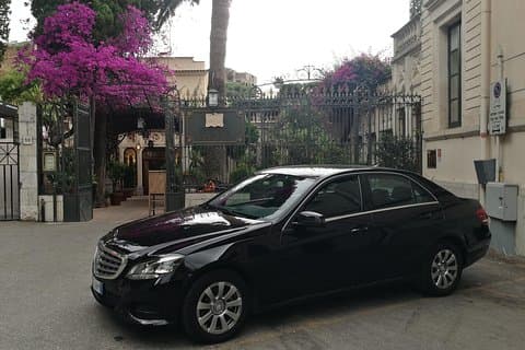 Privat transfer fra Catania lufthavn til Taormina med mulighed for ture