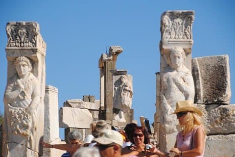 Privat tur til Efesos, Jomfru Marias hus, Artemis-tempelet