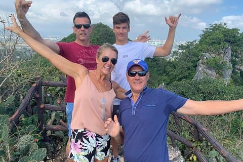 LOVELY PILGRIMS to MARBLE MOUNTAIN & DRAGON BRIDGE & LADY BUDDHA