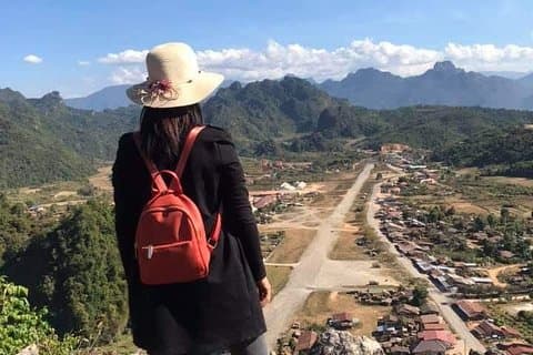 Excursión a la antigua base aérea de la CIA de Long Cheng