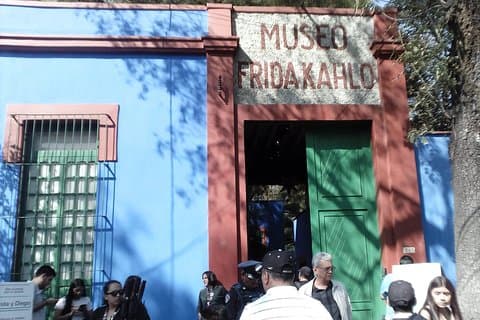 Frida Kahlo og flyvende haver tur med transport