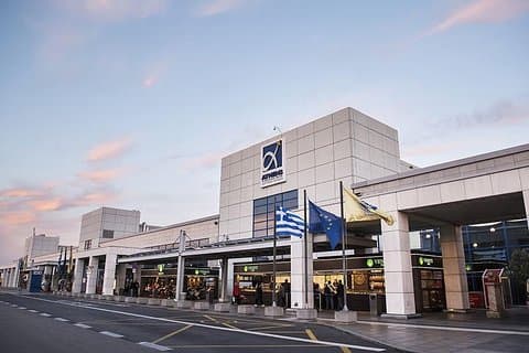 アテネ空港からピレウス港
