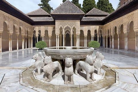 Private Alhambra-Tour durch Granada ab Sevilla