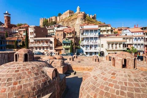 Gamla Tbilisi Tour: Privat rundvandring med vinprovning