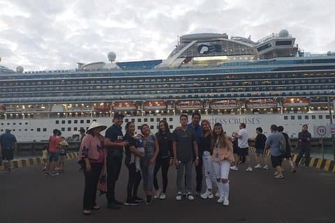 Cruiseship Tour: GOLDEN BRIDGE BA NA HILL & DA NANG CITY: Chan May o Tien Sa Port