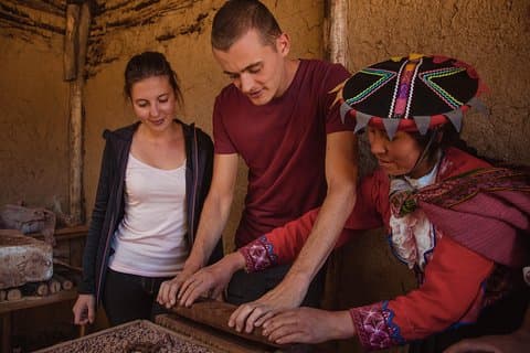 Keramikundervisning i et skjult samfund i Cusco
